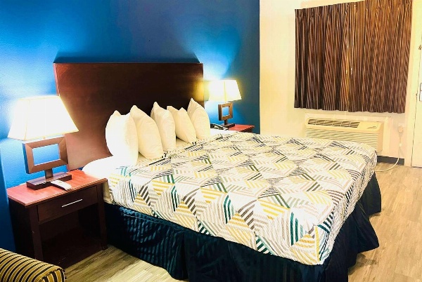 Baymont by Wyndham Ridgecrest Main image